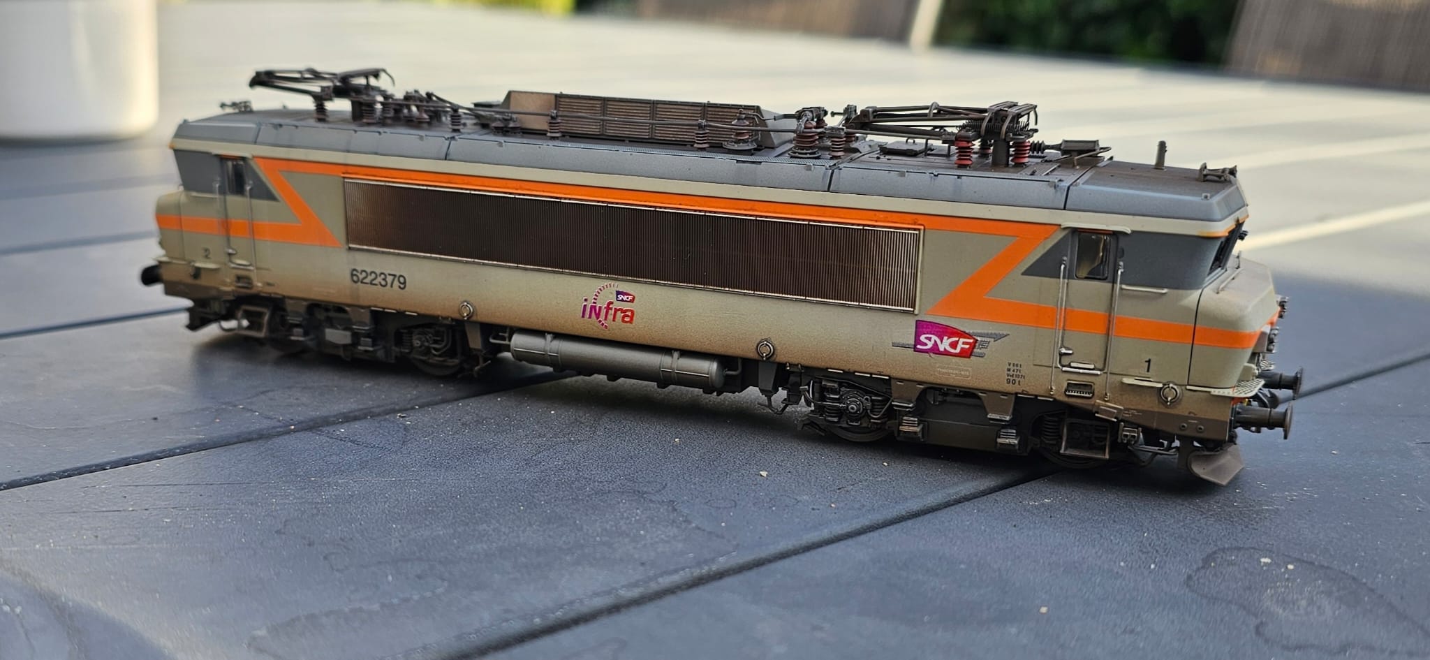 BB22379 Infra LSM Analogique avec Patine – Image 3