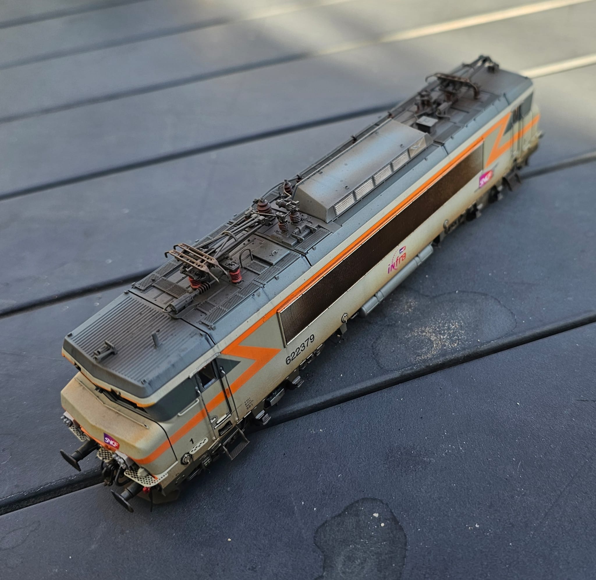 BB22379 Infra LSM Analogique avec Patine – Image 6