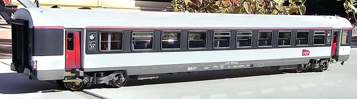 Voiture Corail Vtu LSM Nuit Toit Blanc Sièges Inclinable – Image 2