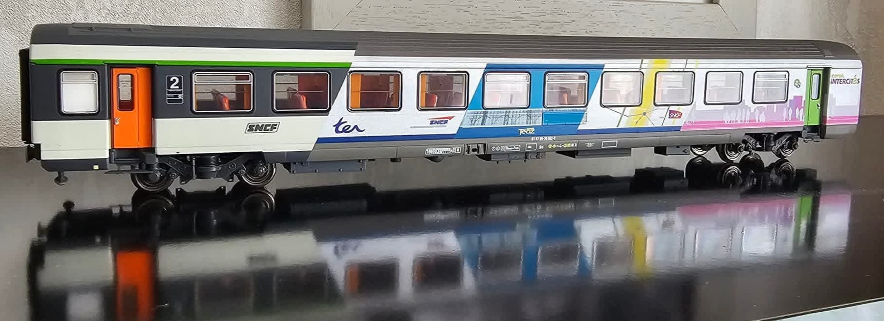 Voiture Corail Vtu LSM Cité du Train 50 ans des Corails sans boîte avec éclairage – Image 3
